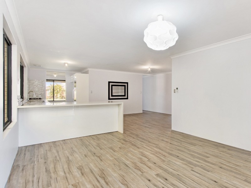 21 Daintree Loop, Bertram WA 6167