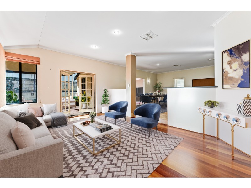 109 Manchester Drive, Hocking WA 6065