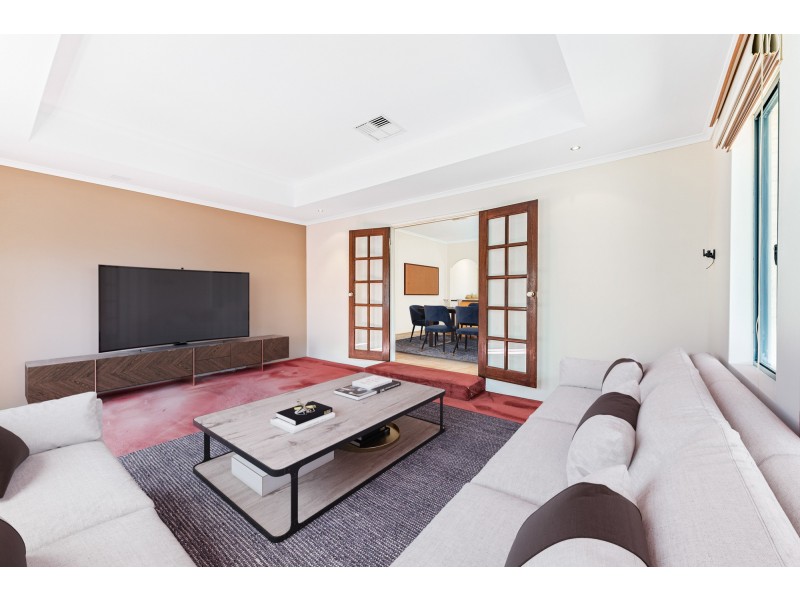 109 Manchester Drive, Hocking WA 6065