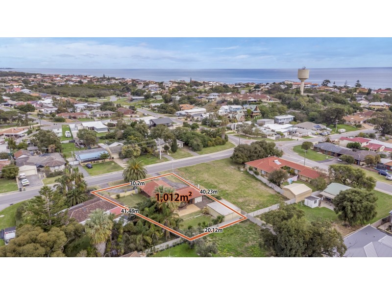 86 Leighton Road, Halls Head WA 6210