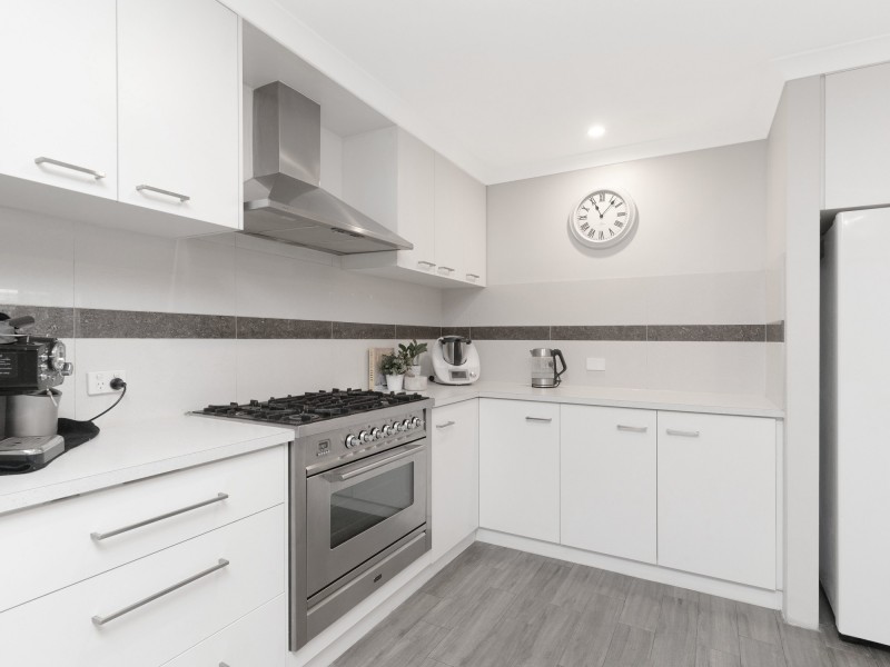 5 Watersun Gardens, Jindalee WA 6036