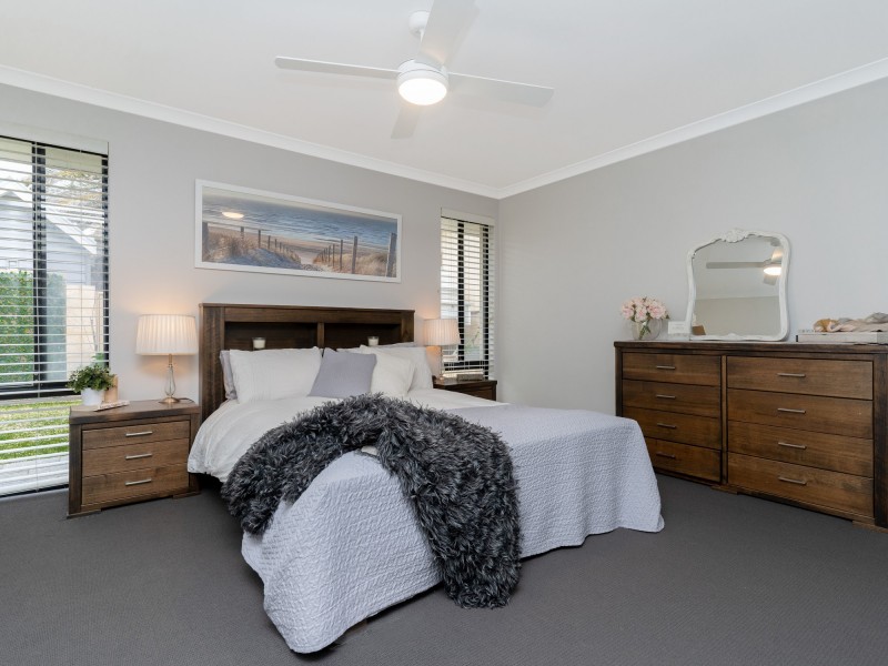 5 Watersun Gardens, Jindalee WA 6036