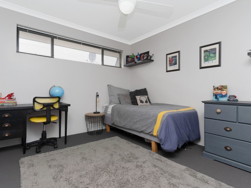 5 Watersun Gardens, Jindalee WA 6036