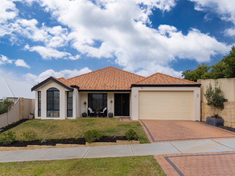 5 Watersun Gardens, Jindalee WA 6036