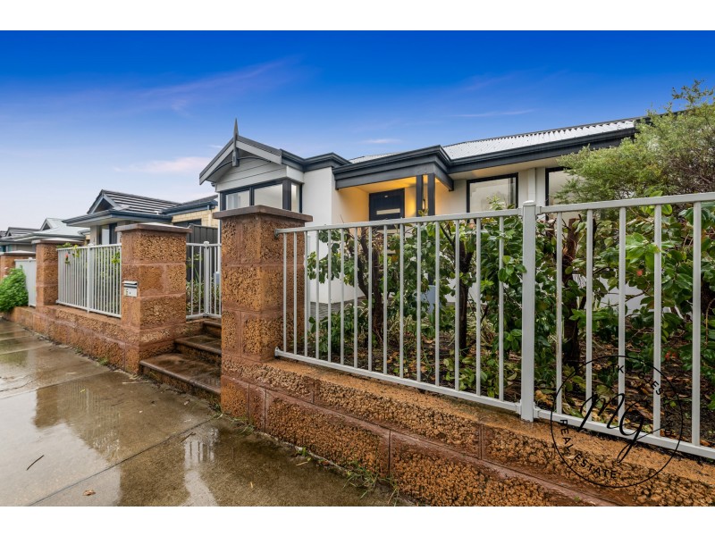 16 Protea Way, Banksia Grove WA 6031