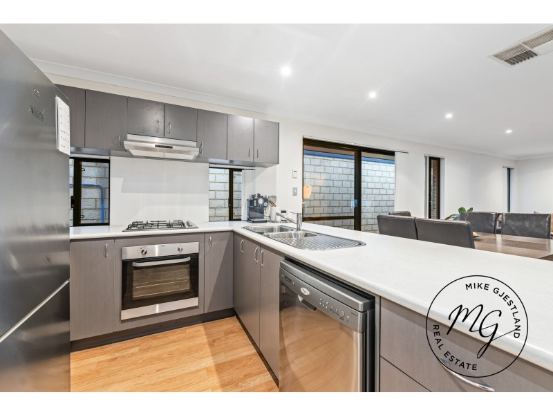 16 Protea Way, Banksia Grove WA 6031