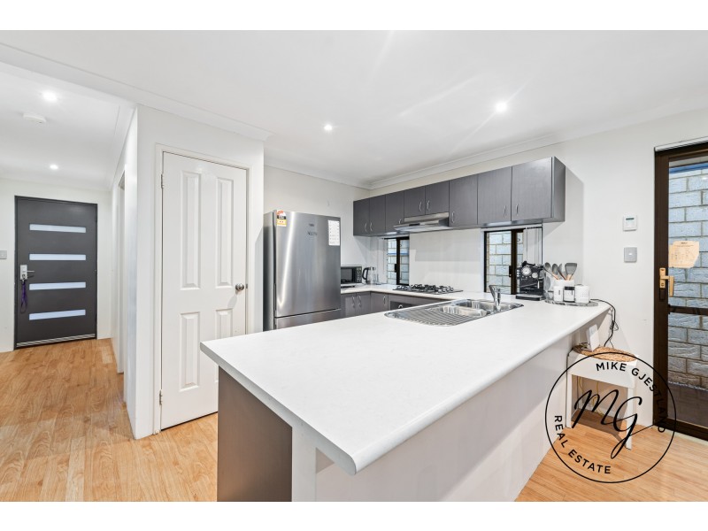 16 Protea Way, Banksia Grove WA 6031