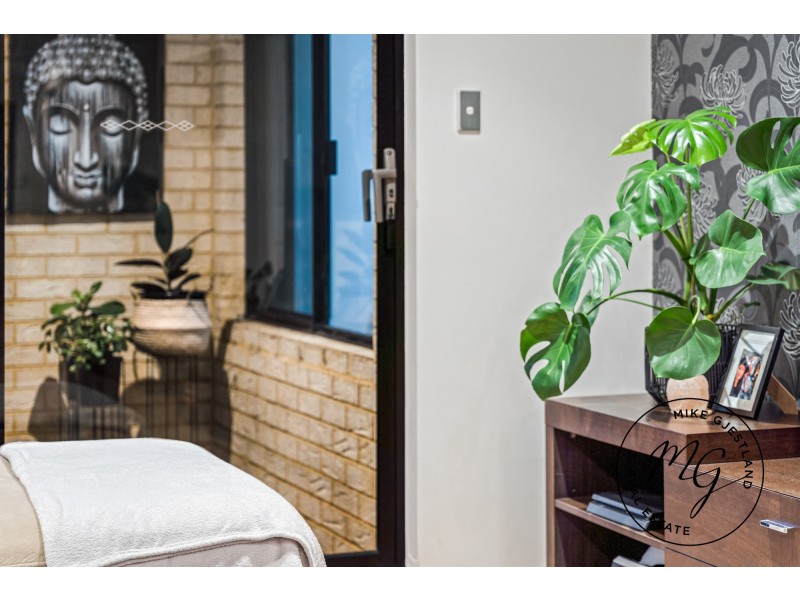 16 Protea Way, Banksia Grove WA 6031