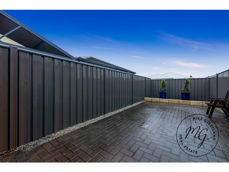 16 Protea Way, Banksia Grove WA 6031