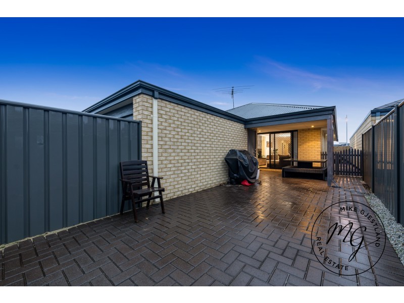 16 Protea Way, Banksia Grove WA 6031