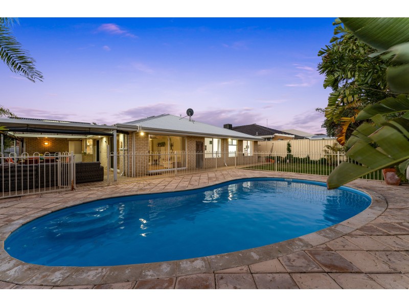 20 Quincy Loop, Iluka WA 6028