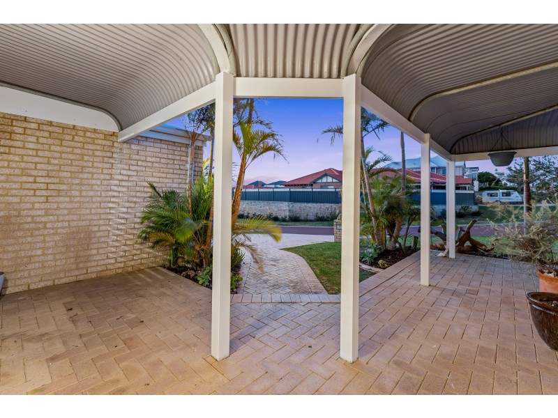 20 Quincy Loop, Iluka WA 6028