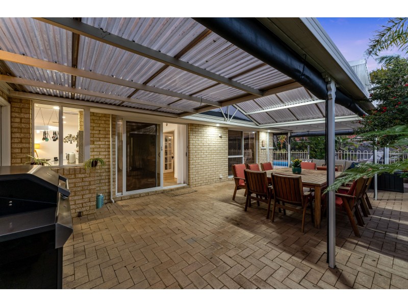 20 Quincy Loop, Iluka WA 6028