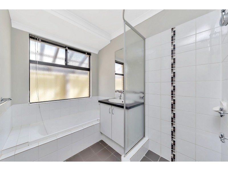 28 Gantheaume Parade, Secret Harbour WA 6173