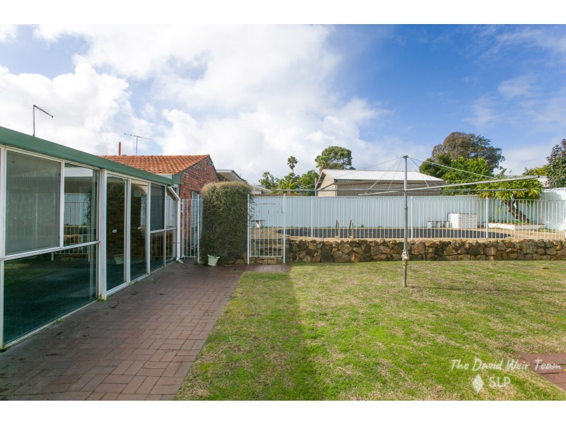 574 Beach Road, Hamersley WA 6022
