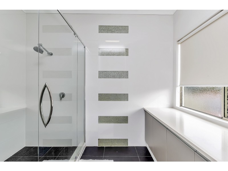 42 Leighton Road East, Halls Head WA 6210