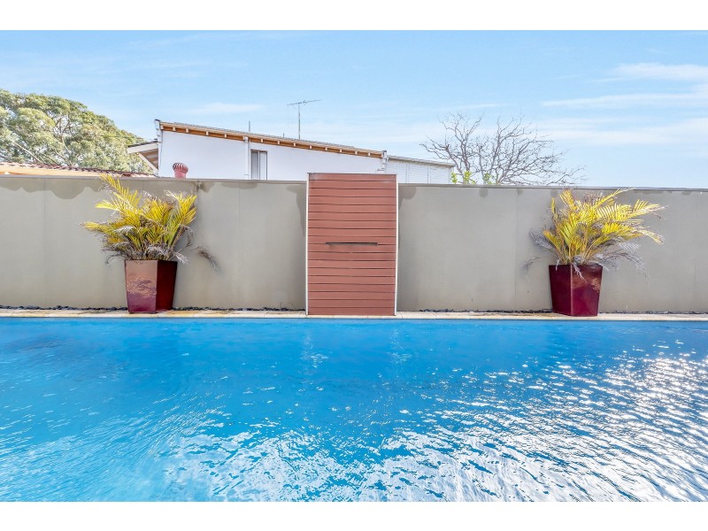 42 Leighton Road East, Halls Head WA 6210