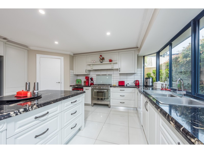 18 Connaught Way, Currambine WA 6028