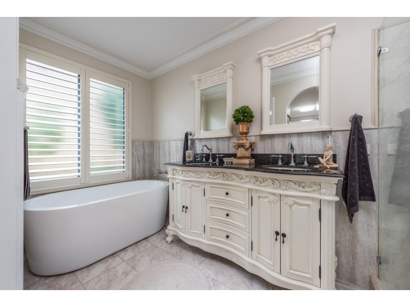 18 Connaught Way, Currambine WA 6028