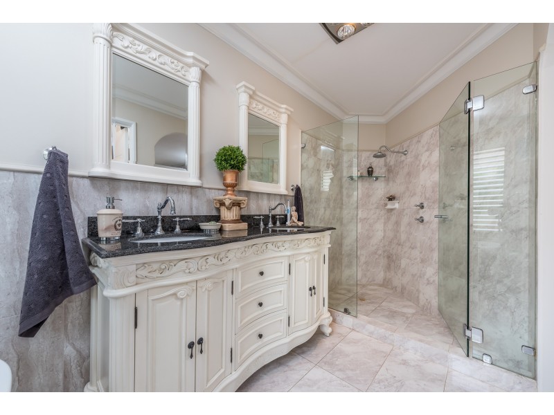 18 Connaught Way, Currambine WA 6028