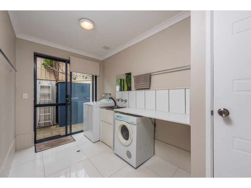 18 Connaught Way, Currambine WA 6028
