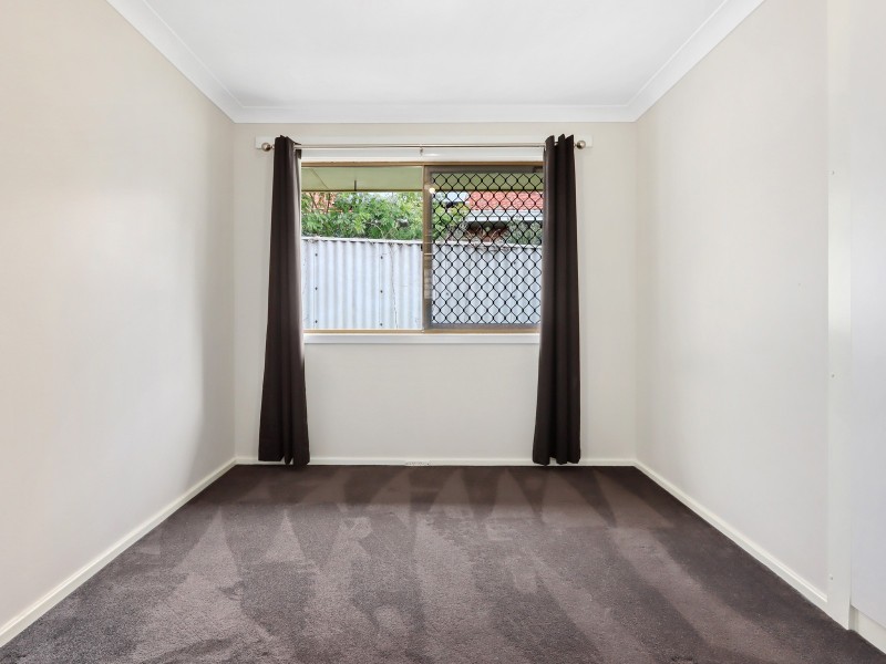 81 Chisham Avenue, Parmelia WA 6167