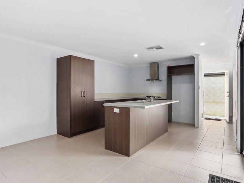 48 Walden Street, Wellard WA 6170