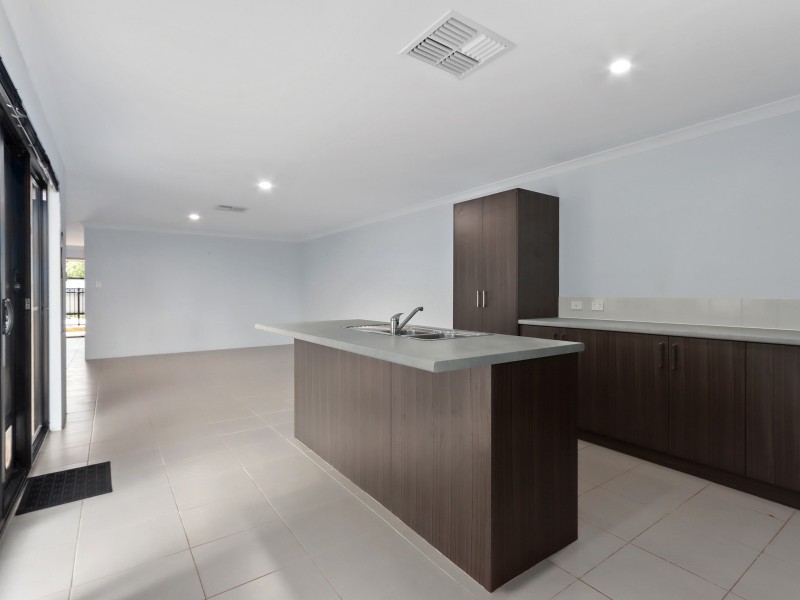 48 Walden Street, Wellard WA 6170