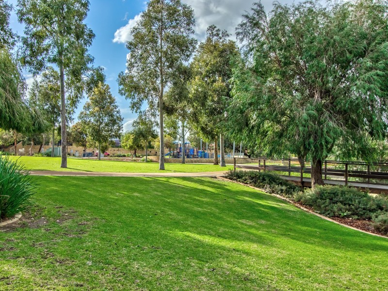 48 Walden Street, Wellard WA 6170