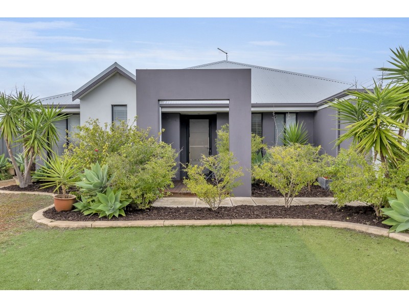 18 Impressions Way, Singleton WA 6175
