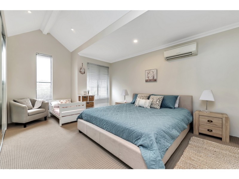 18 Impressions Way, Singleton WA 6175