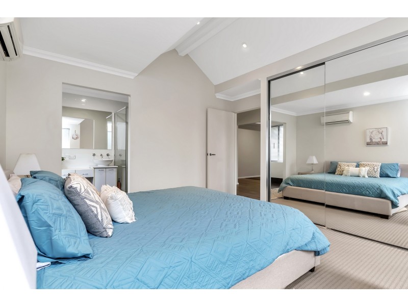 18 Impressions Way, Singleton WA 6175