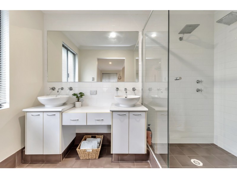 18 Impressions Way, Singleton WA 6175