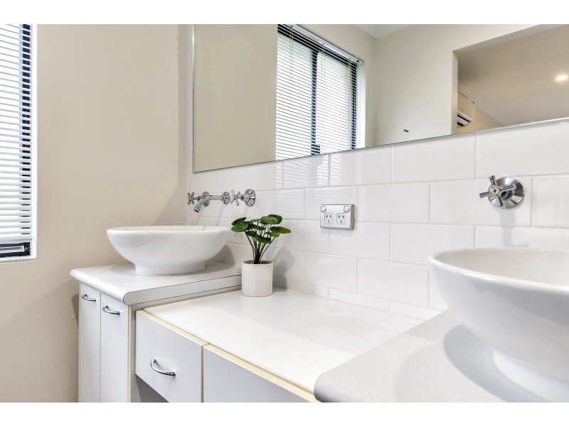 18 Impressions Way, Singleton WA 6175