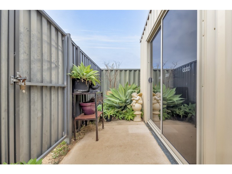 18 Impressions Way, Singleton WA 6175