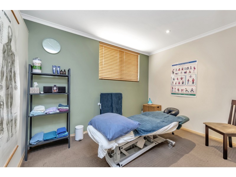 18 Impressions Way, Singleton WA 6175