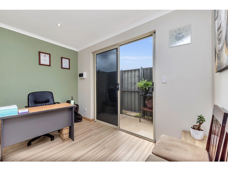 18 Impressions Way, Singleton WA 6175