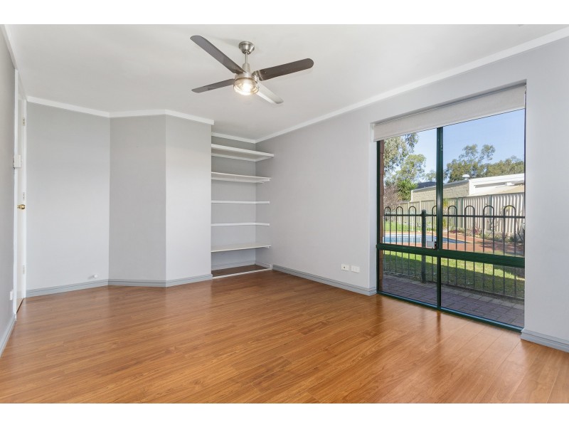 11 Pow Street, West Swan WA 6055