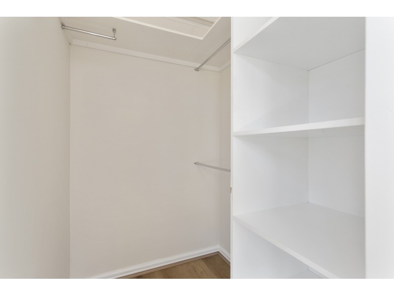 11 Pow Street, West Swan WA 6055