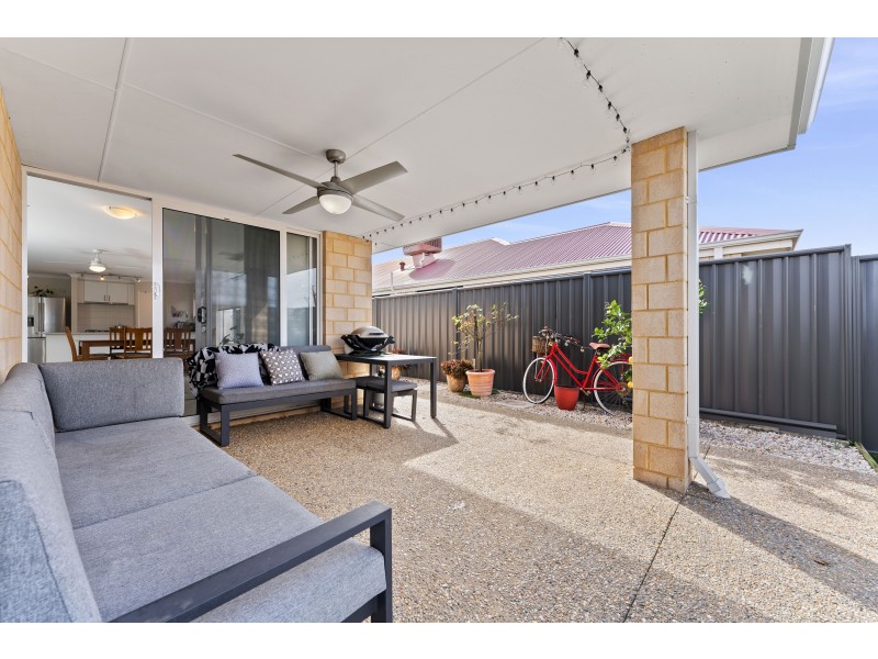 21 Montane Turn, Banksia Grove WA 6031