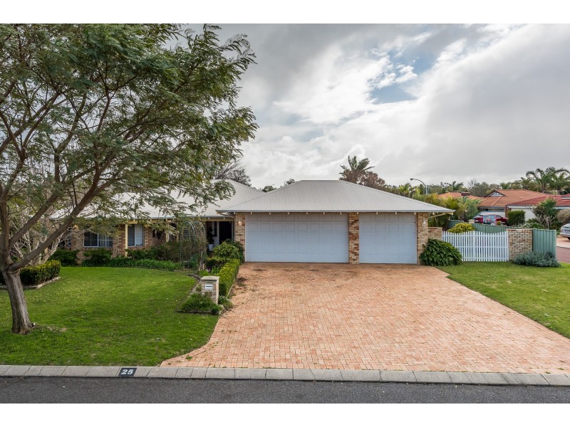 25 Mallina Circuit, Carramar WA 6031