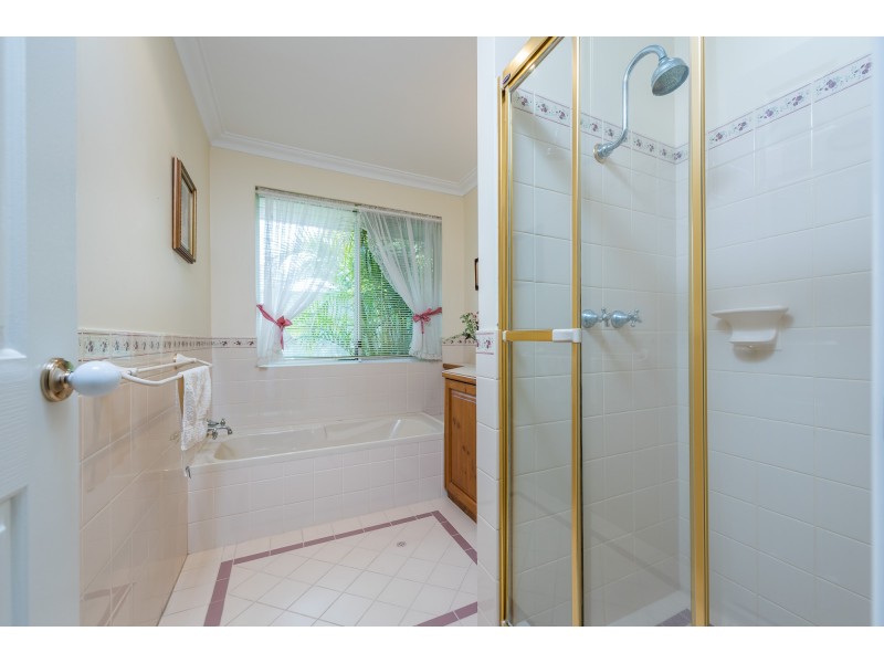 25 Mallina Circuit, Carramar WA 6031