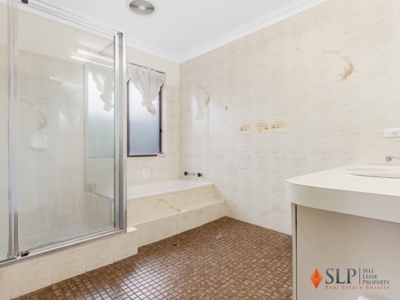 8 Barbados Close, Safety Bay WA 6169