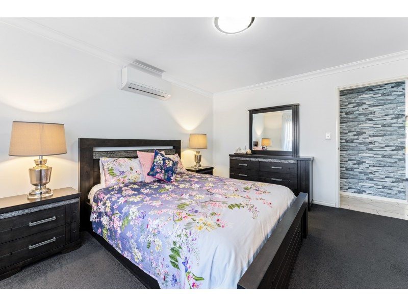 220 Barridale Drive, Kingsley WA 6026