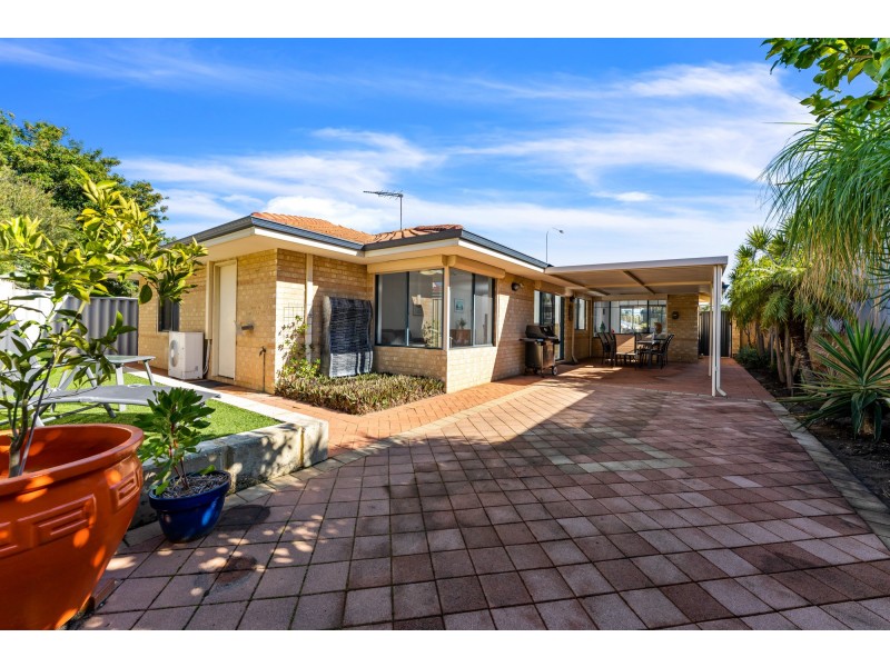 220 Barridale Drive, Kingsley WA 6026