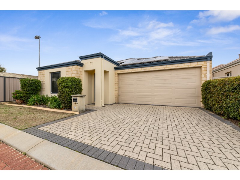 27 Verteramo Way, Hocking WA 6065