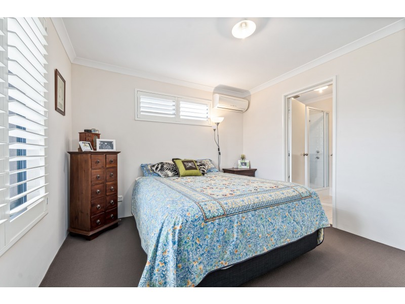 27 Verteramo Way, Hocking WA 6065