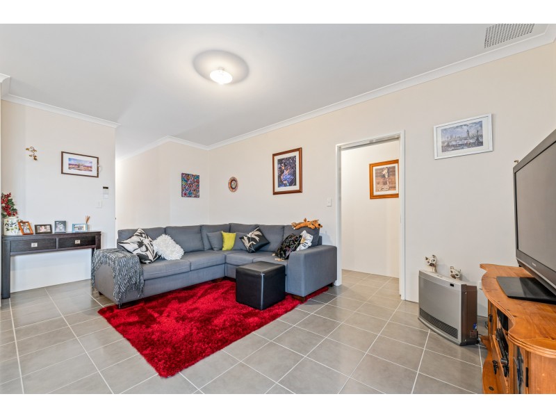 27 Verteramo Way, Hocking WA 6065