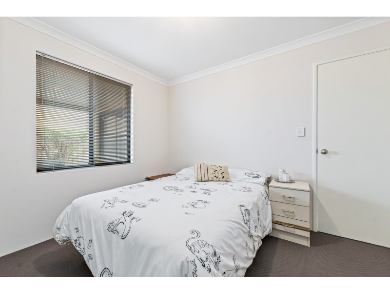 27 Verteramo Way, Hocking WA 6065