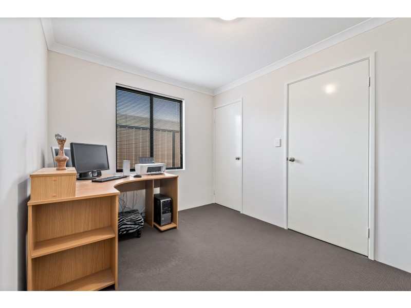 27 Verteramo Way, Hocking WA 6065